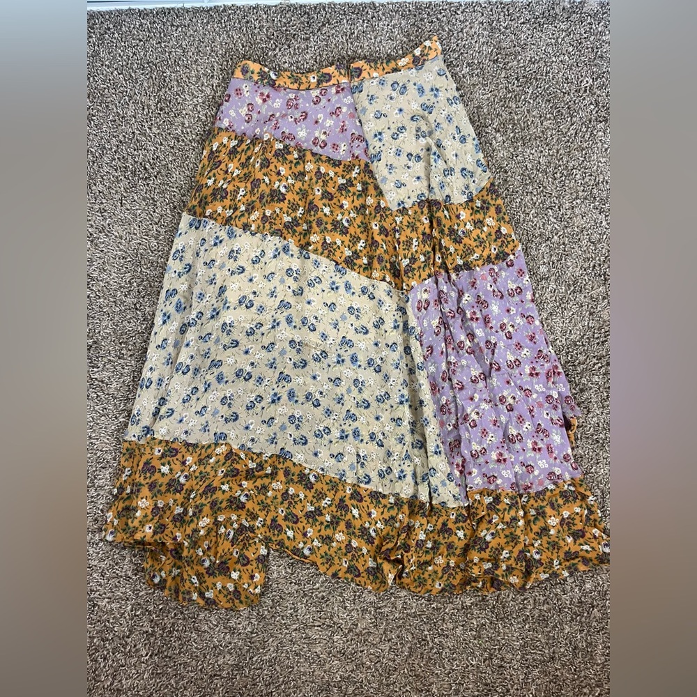 Zara Floral Patchwork Hi-Lo Flowy Boho Gypsy Skirt Blogger Favorite Size Medium - Picture 7 of 7